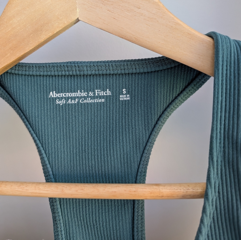 Abercrombie & Fitch Ribbed Racerback Top - Picture 7 of 8
